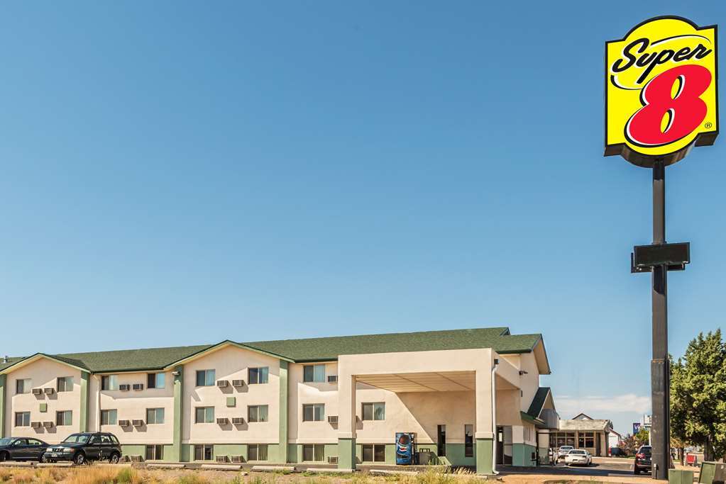 Hotel Super 8 By Wyndham Pueblo Exterior foto